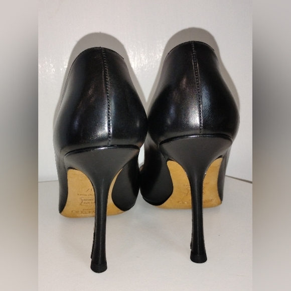 JIMMY CHOO BLACK LEATHER HEELS - Picture 2 of 7